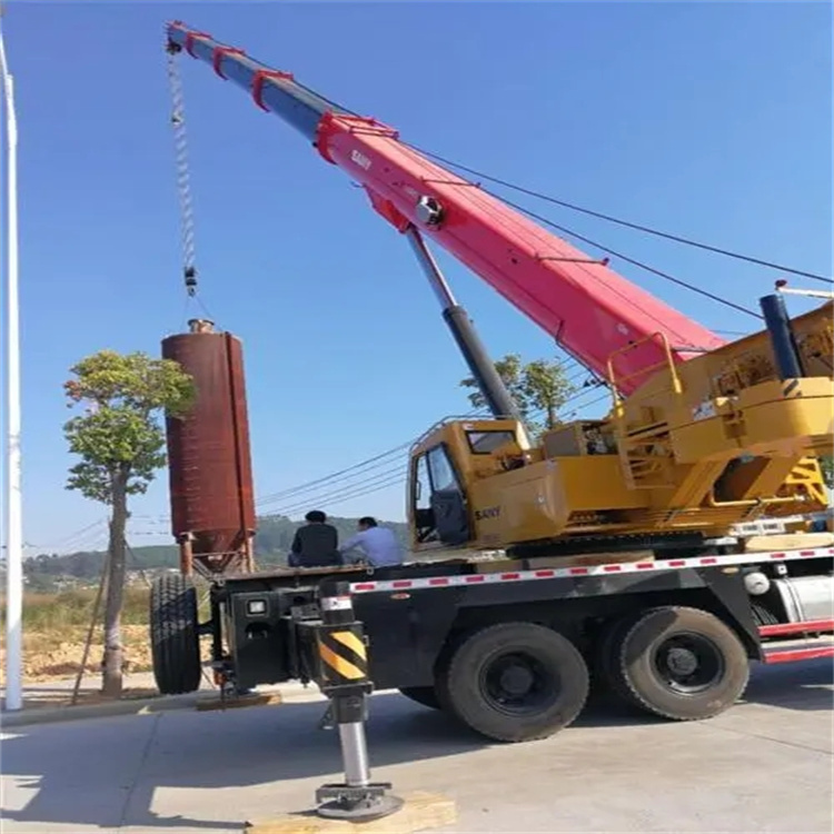 铁山专业吊车租赁多少钱