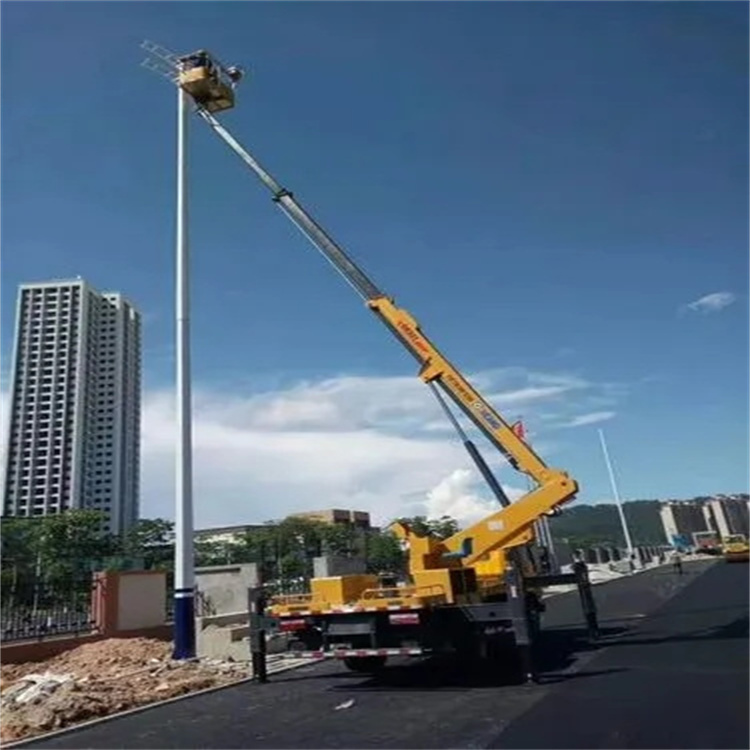 铁山维修路灯的曲臂升降车出租