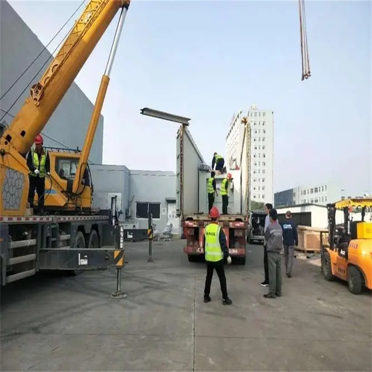 铁山如何找到附近的吊车救援服务