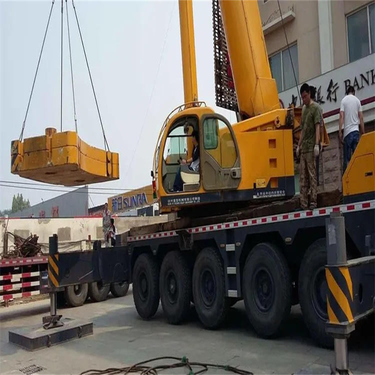 铁山当地吊车出租|机器吊装|75吨|工厂搬迁服务